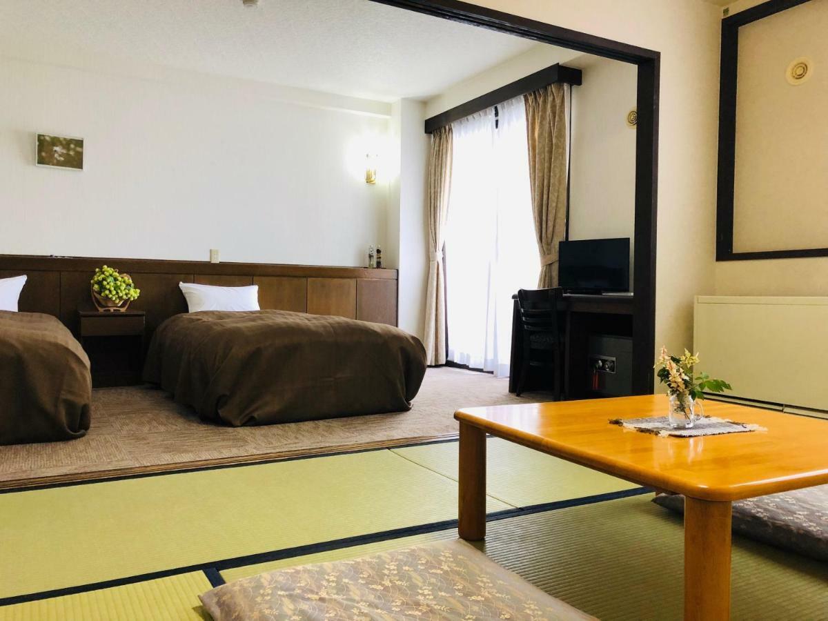 小谷村 贝尔猪俣艺典旅馆酒店 外观 照片